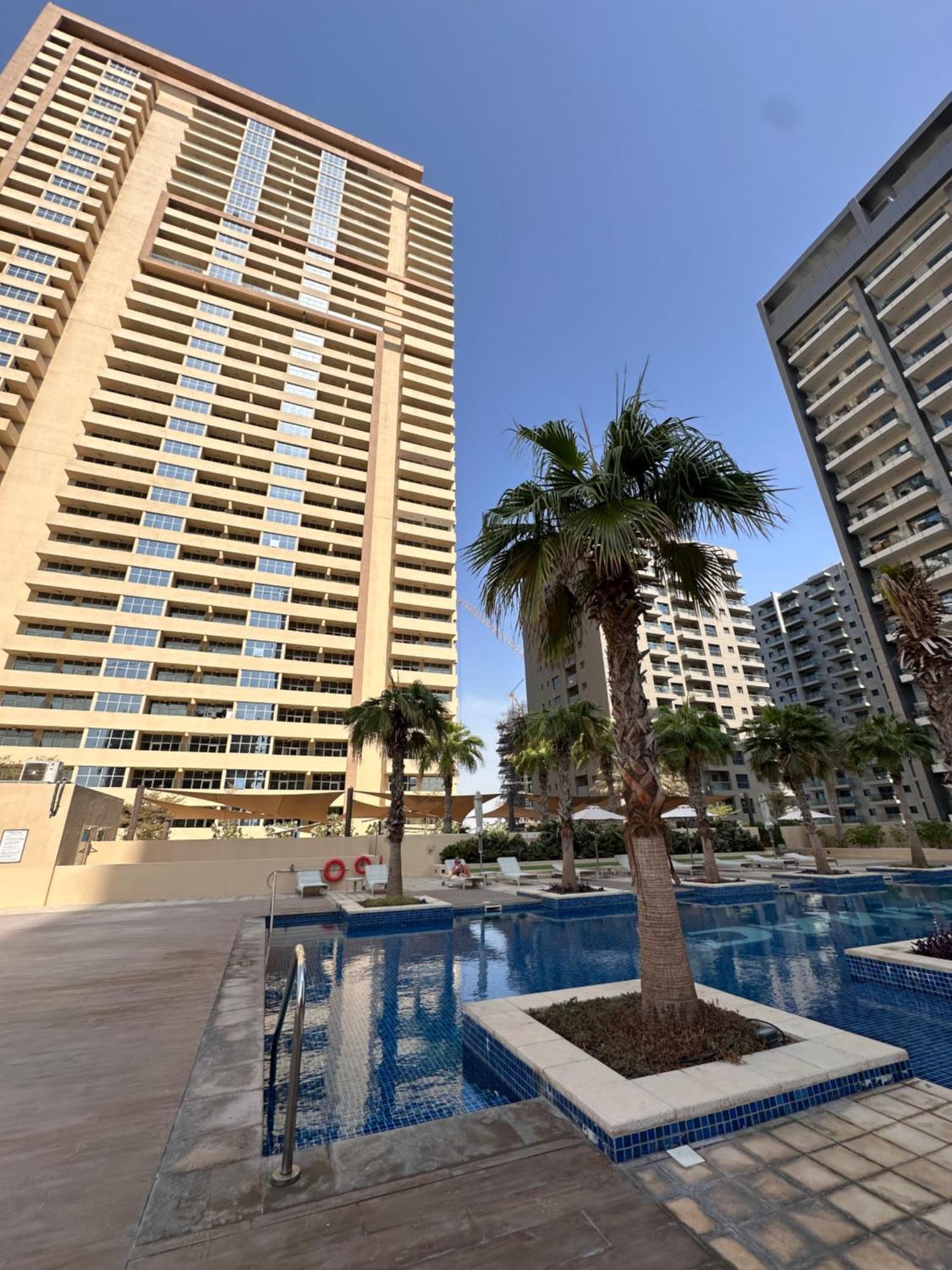 Your Perfect Stay In Jvc Dubai Luaran gambar